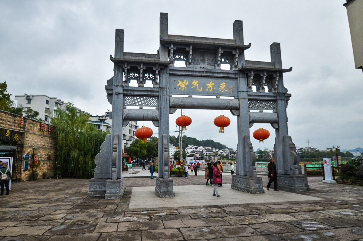黎阳 in 巷夜景、水街与徽派街巷